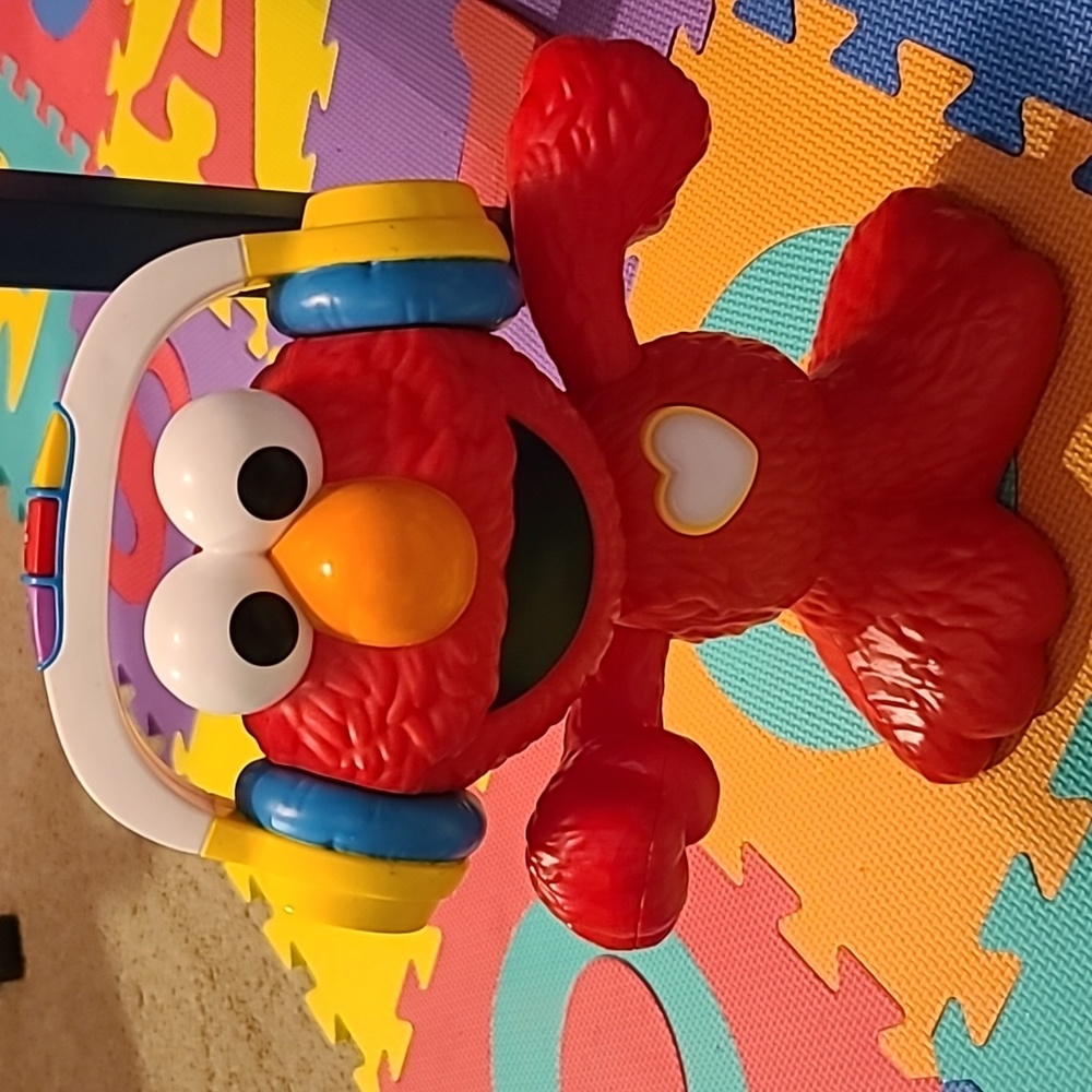 Sesame Street Let's Dance Elmo